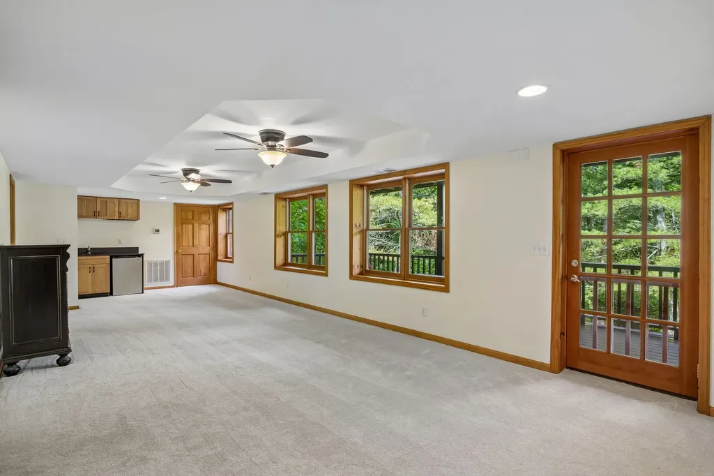 2668 Thompson Station Road, E Thompsons Station TN 37179