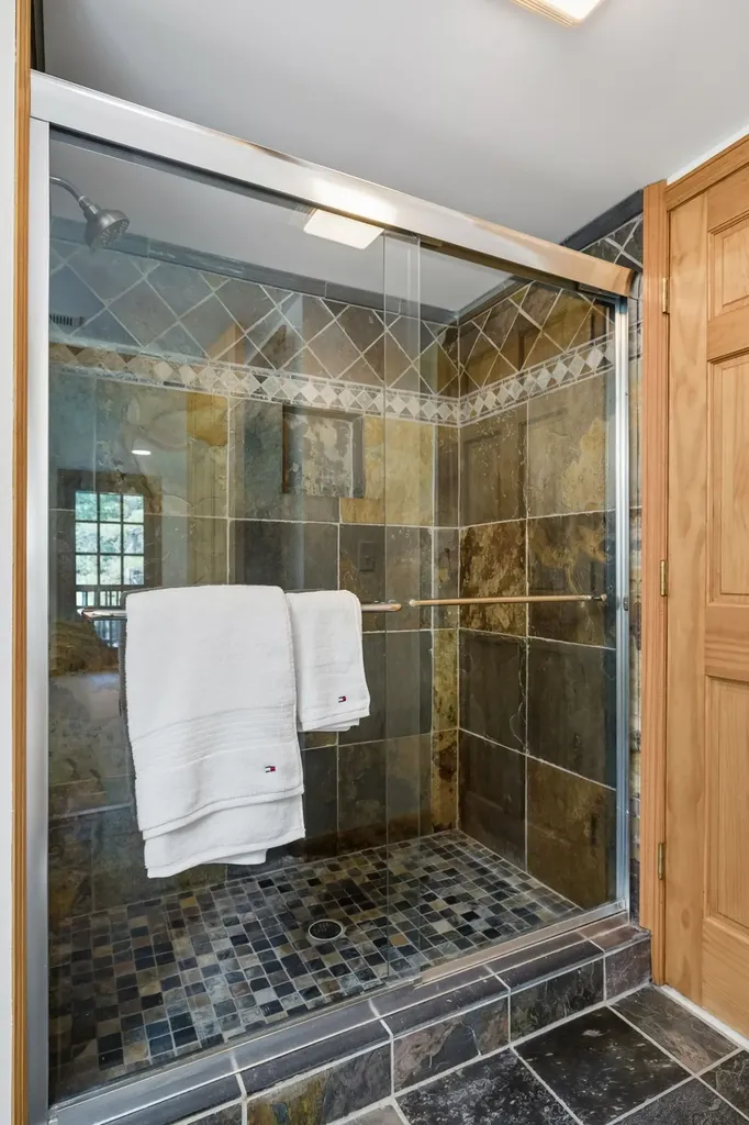 2668 Thompson Station Road, E Thompsons Station TN 37179