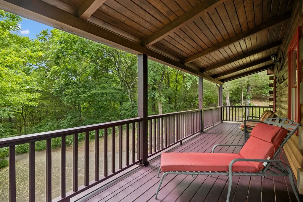 2668 Thompson Station Road, E Thompsons Station TN 37179