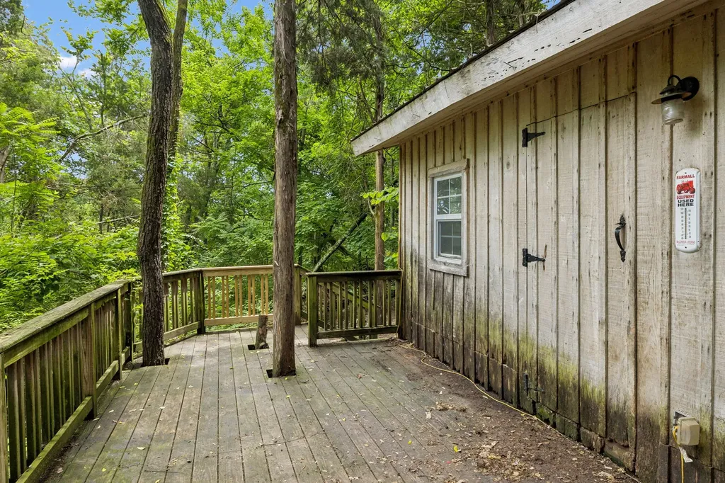 2668 Thompson Station Road, E Thompsons Station TN 37179