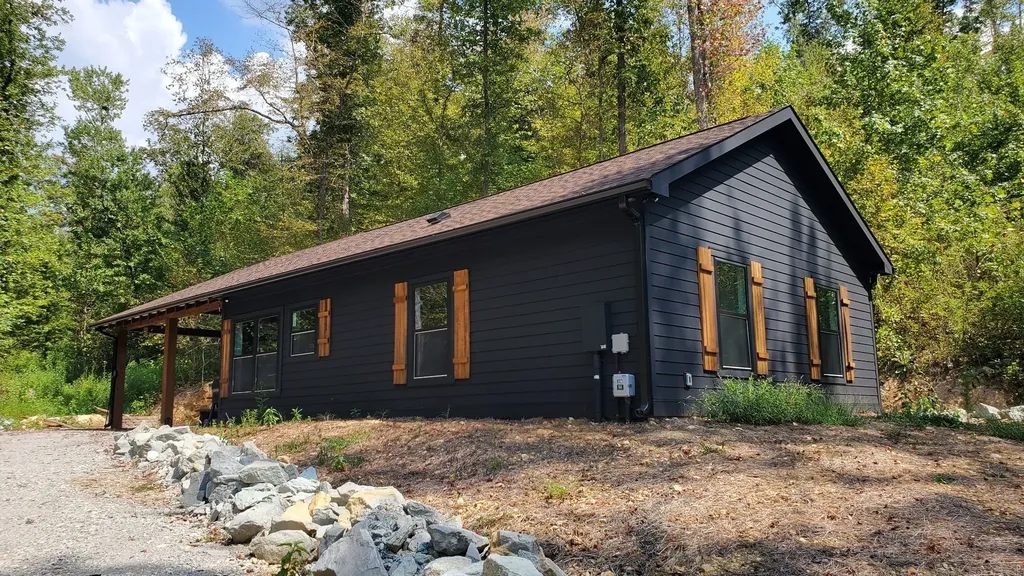 570 Beasley Hollow Road Linden TN 37096
