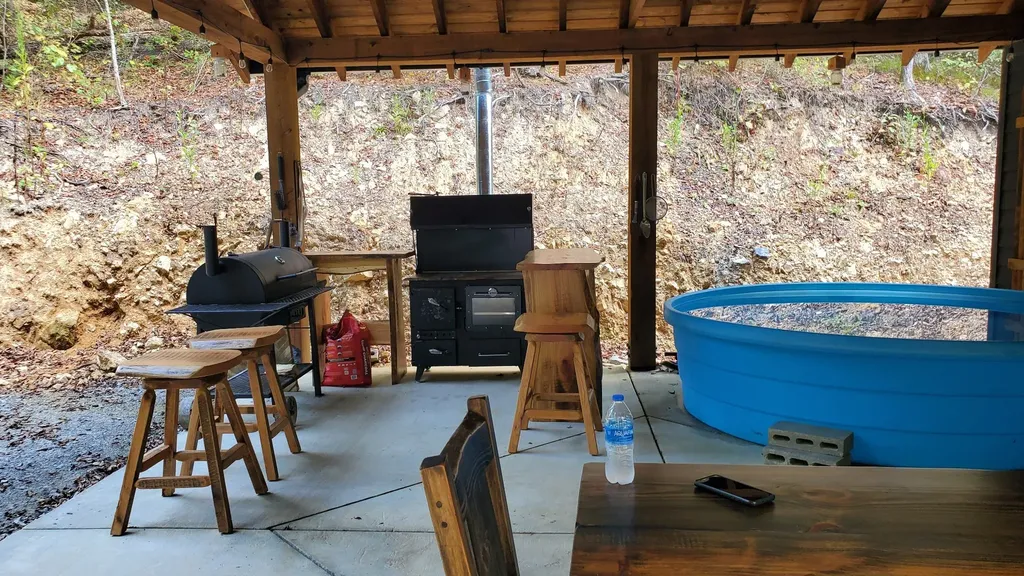 570 Beasley Hollow Road Linden TN 37096