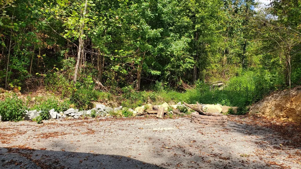 570 Beasley Hollow Road Linden TN 37096