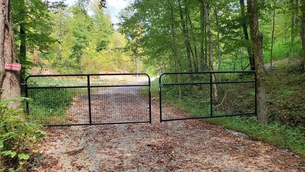 570 Beasley Hollow Road Linden TN 37096