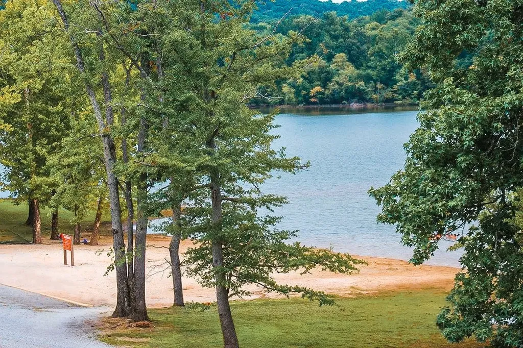 570 Beasley Hollow Road Linden TN 37096
