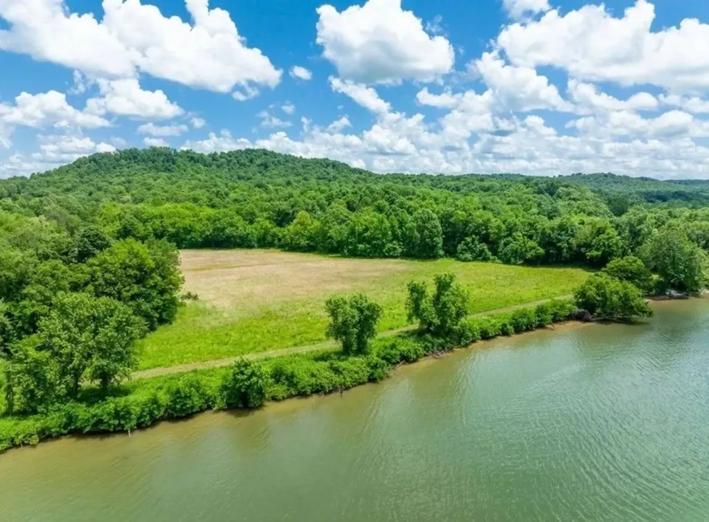 570 Beasley Hollow Road Linden TN 37096