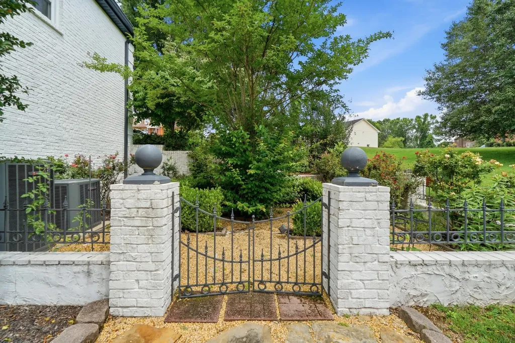 1308 Teddys Place Mount Juliet TN 37122