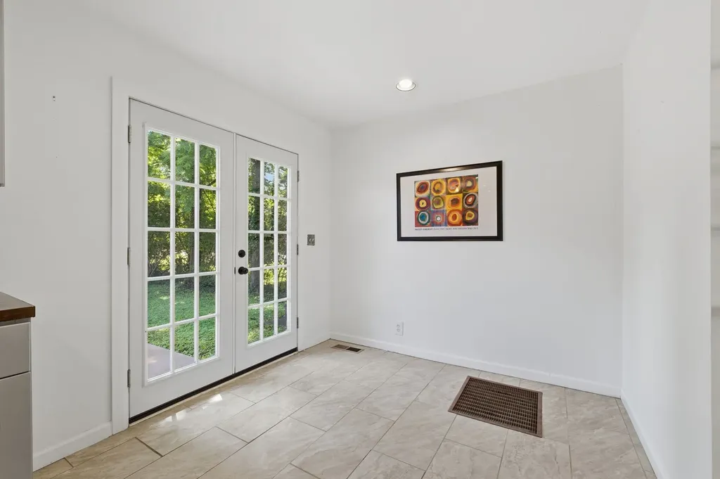 2400 Sandy Drive Nashville TN 37216