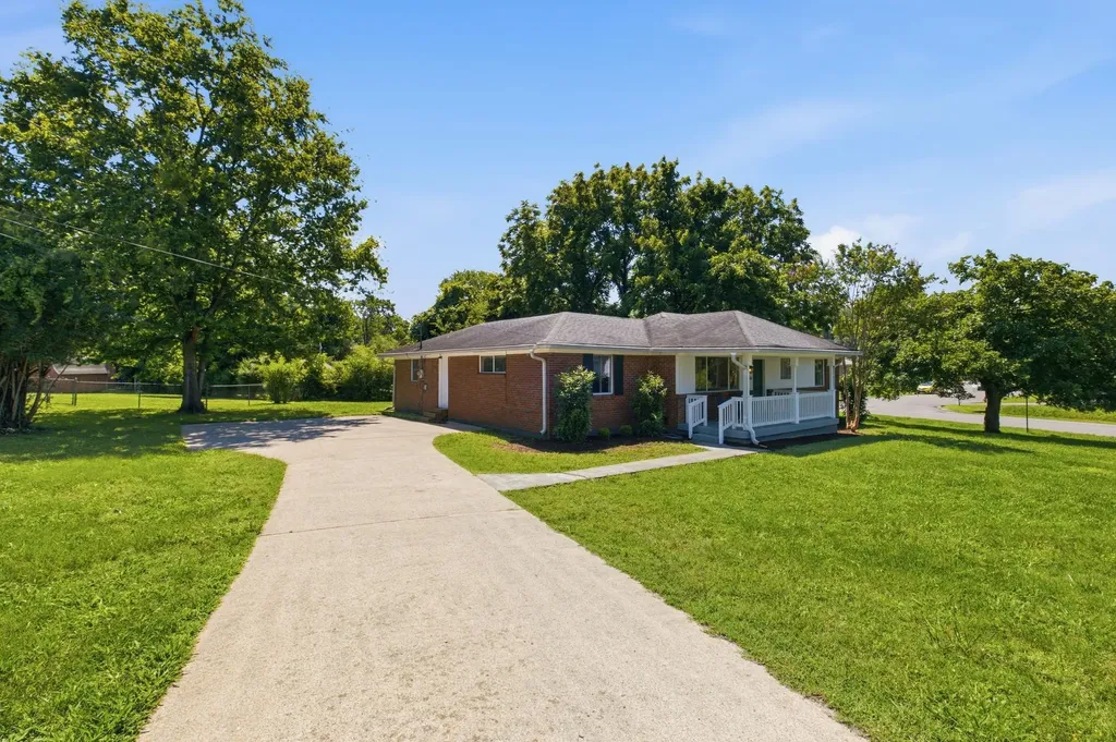 2400 Sandy Drive Nashville TN 37216