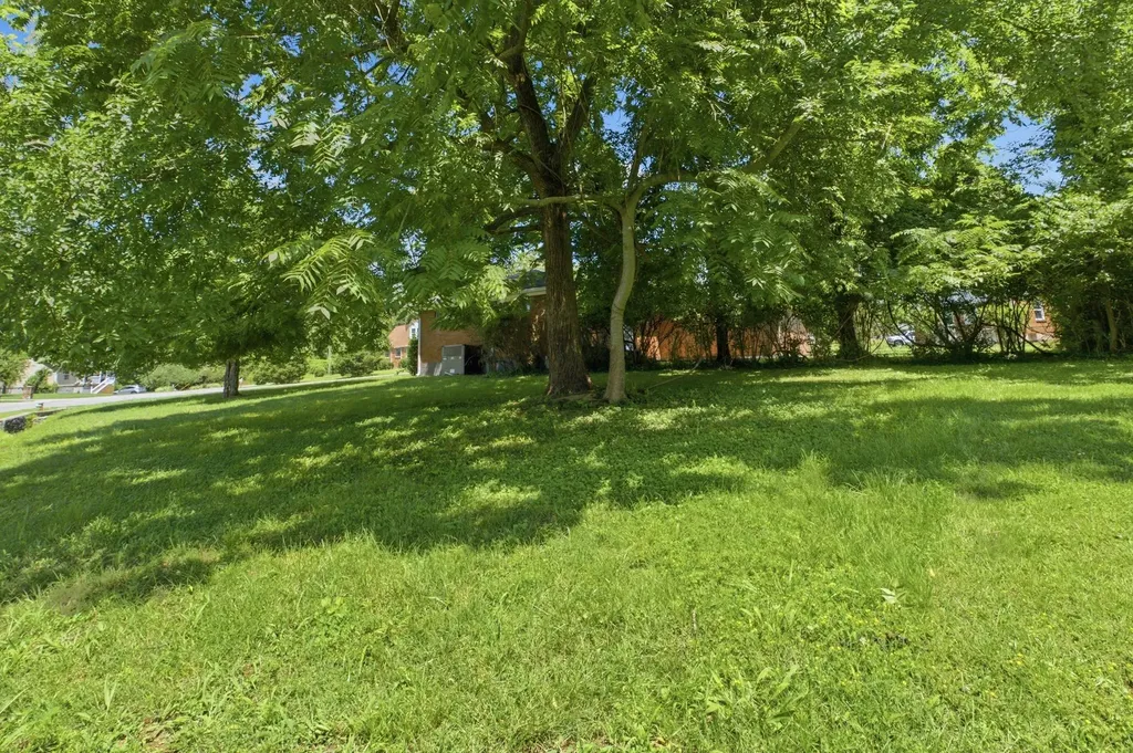2400 Sandy Drive Nashville TN 37216