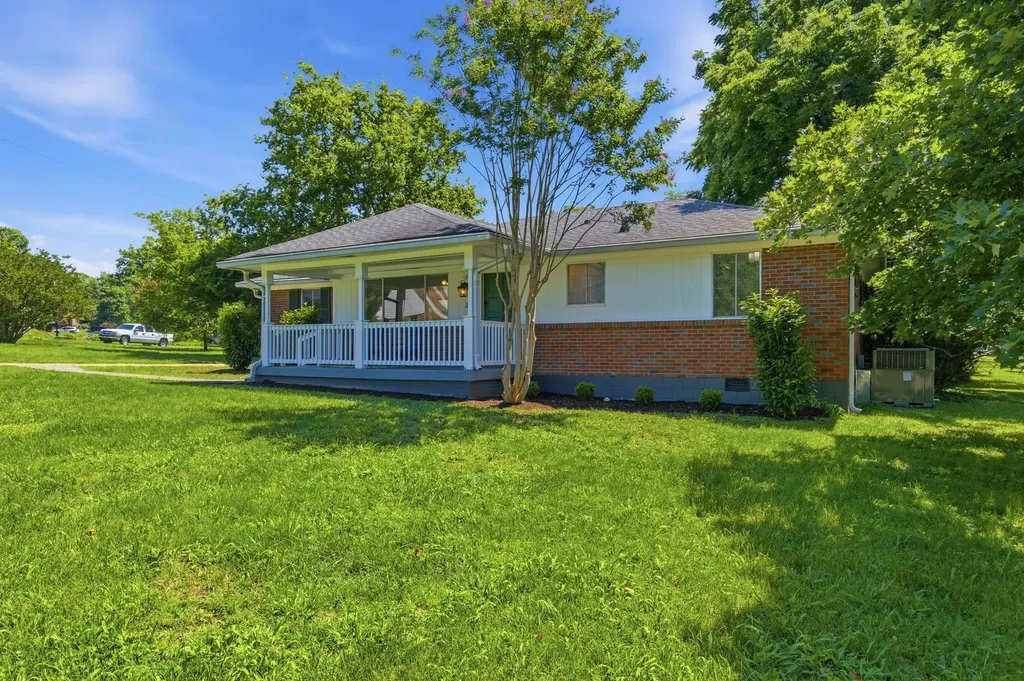 2400 Sandy Drive Nashville TN 37216