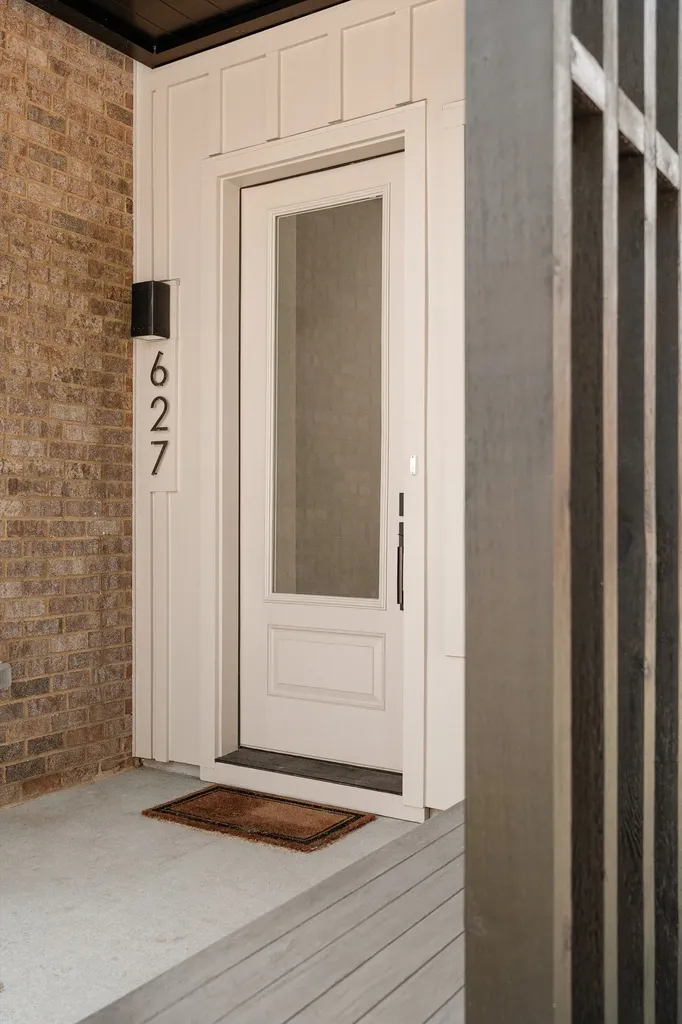 627 Richmond Bend Nashville TN 37206