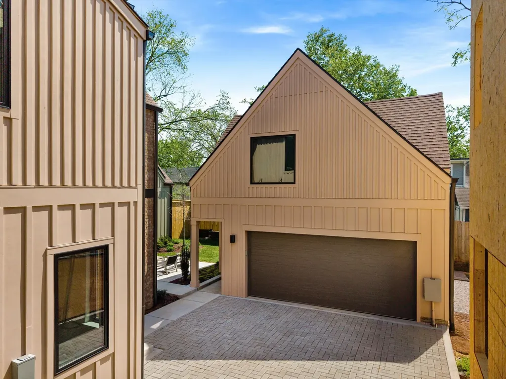 627 Richmond Bend Nashville TN 37206
