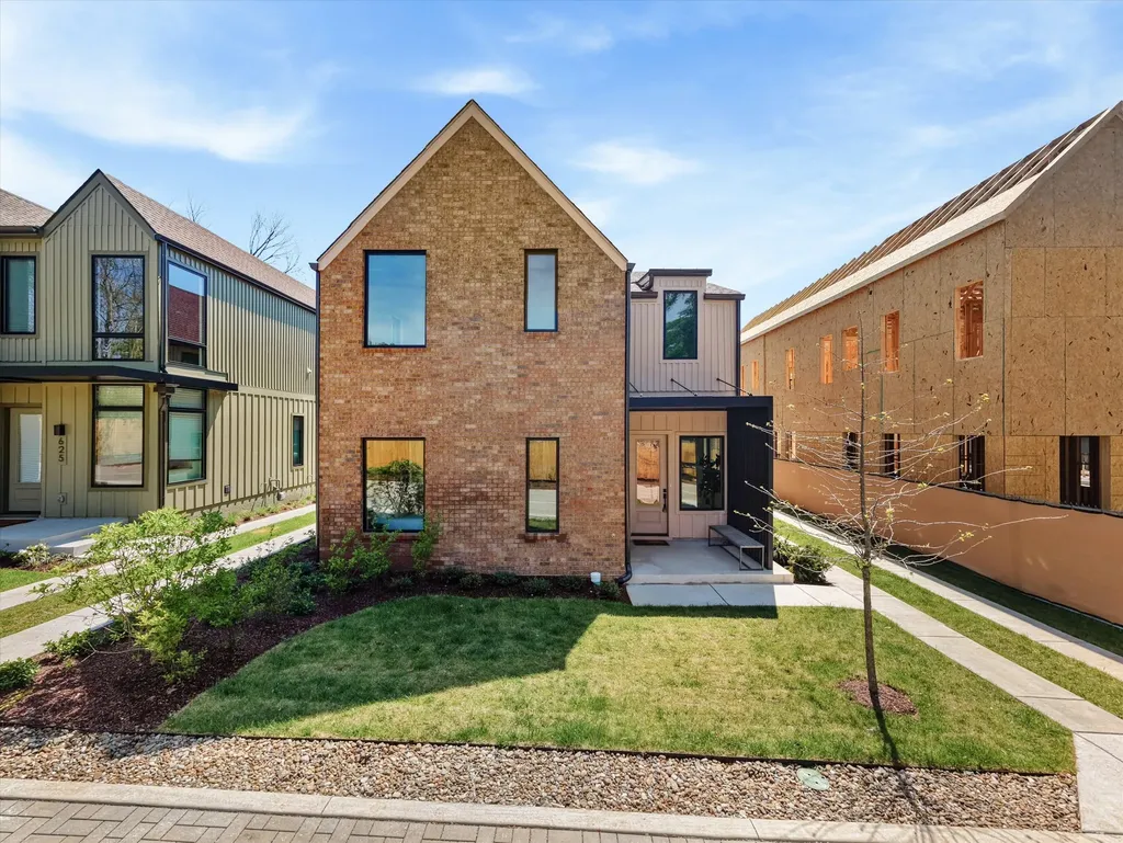 627 Richmond Bend Nashville TN 37206