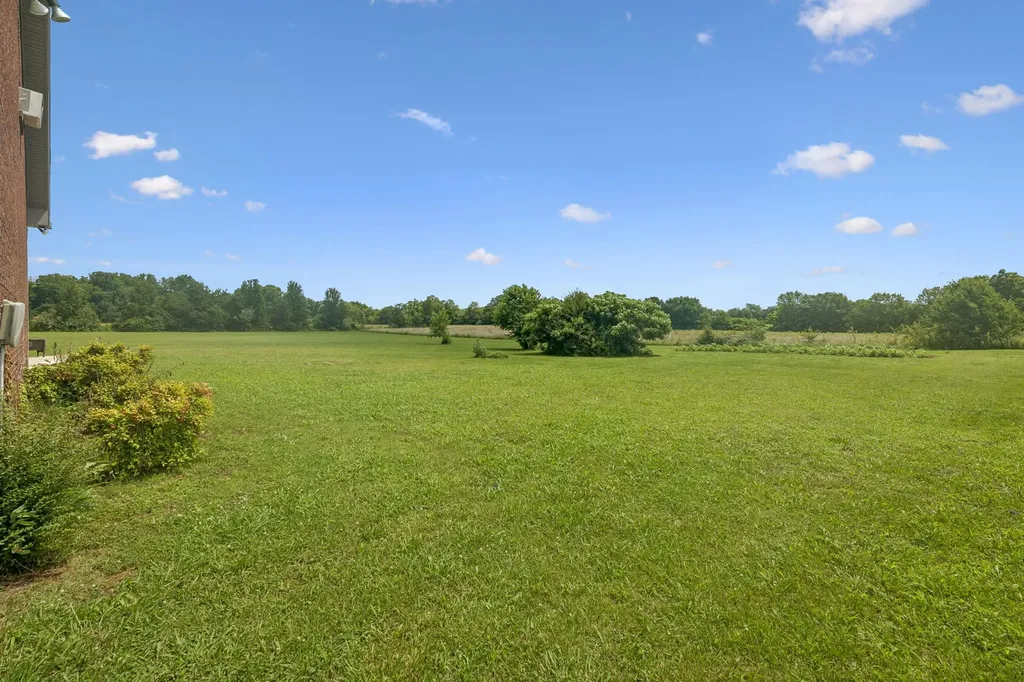 495 Roy Womack Road Smithville TN 37166