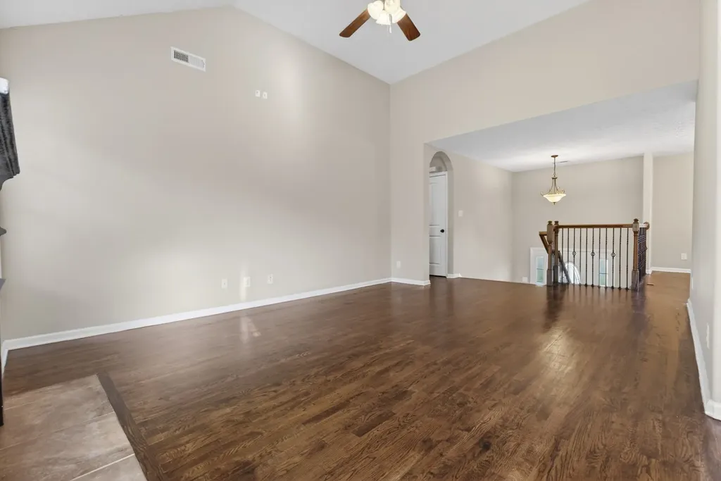 493 Comanche Court Clarksville TN 37042