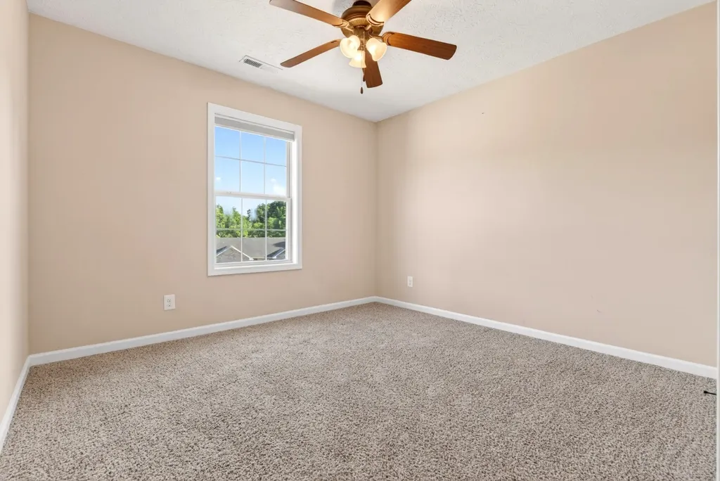 493 Comanche Court Clarksville TN 37042