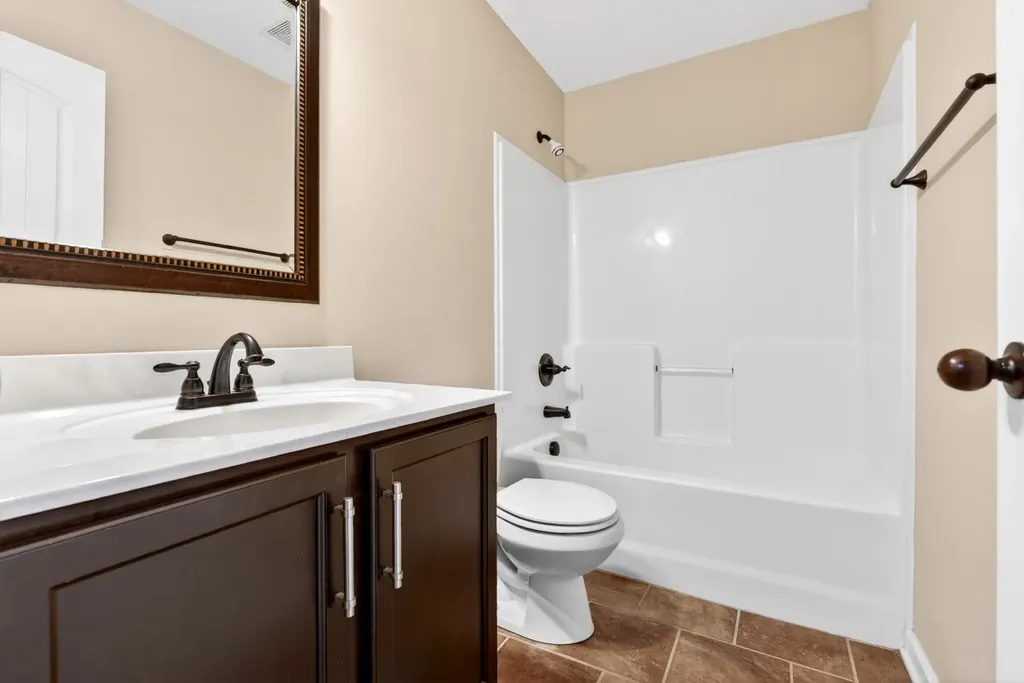 493 Comanche Court Clarksville TN 37042