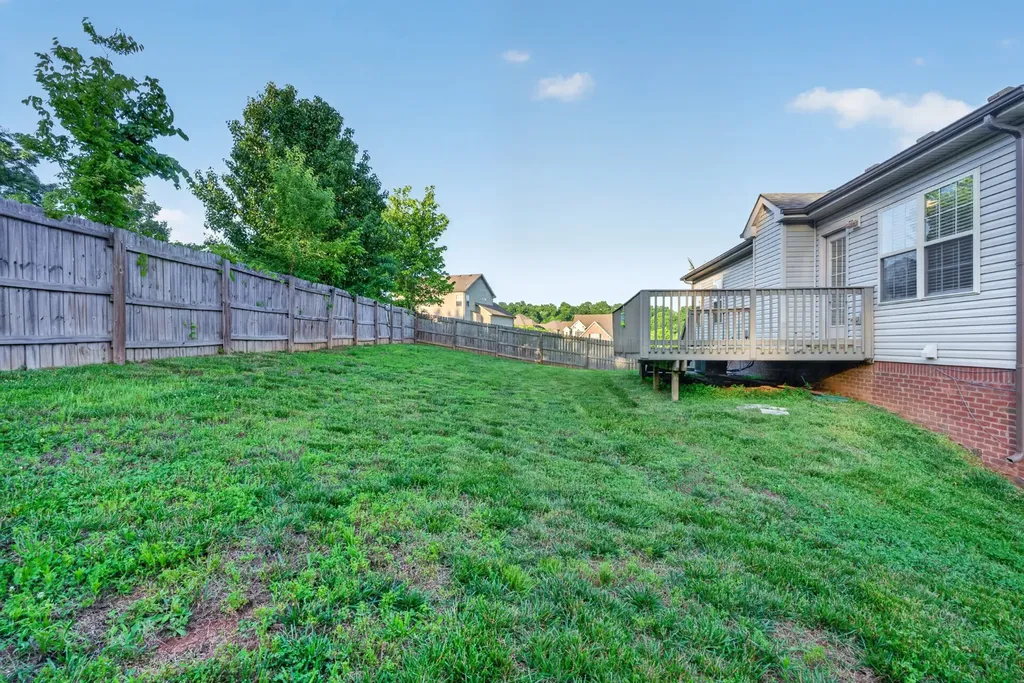 493 Comanche Court Clarksville TN 37042
