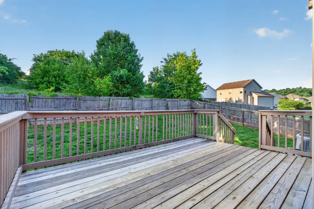 493 Comanche Court Clarksville TN 37042