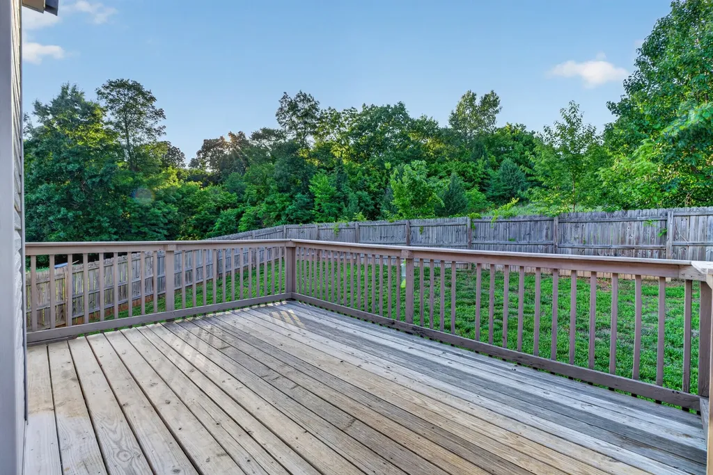 493 Comanche Court Clarksville TN 37042