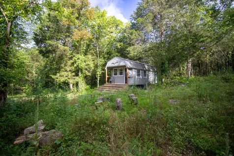 193 Dixon Lane Pleasant Shade TN 37145