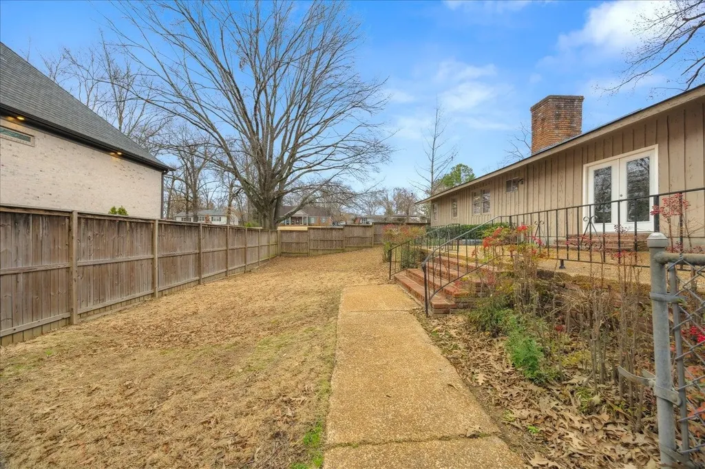 5676 Walnut Grove Place Memphis TN 38120