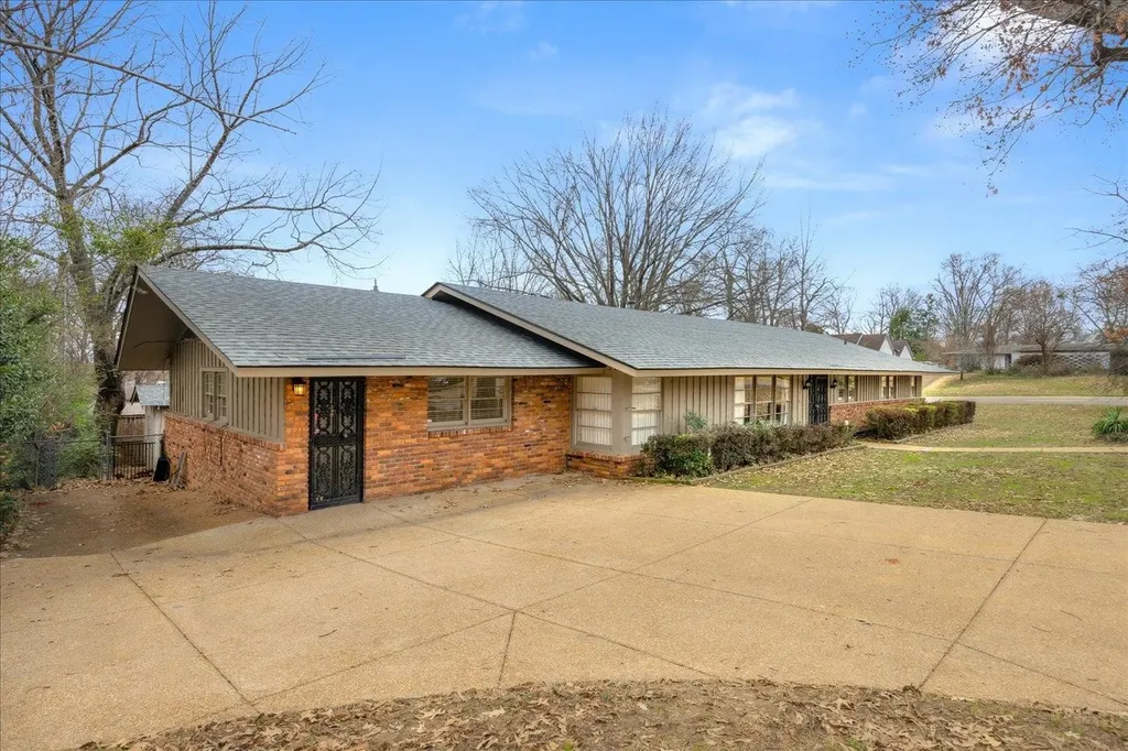 5676 Walnut Grove Place Memphis TN 38120