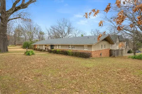 5676 Walnut Grove Place Memphis TN 38120