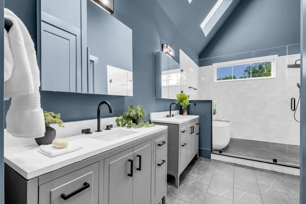 715 28th Ave, N Nashville TN 37208