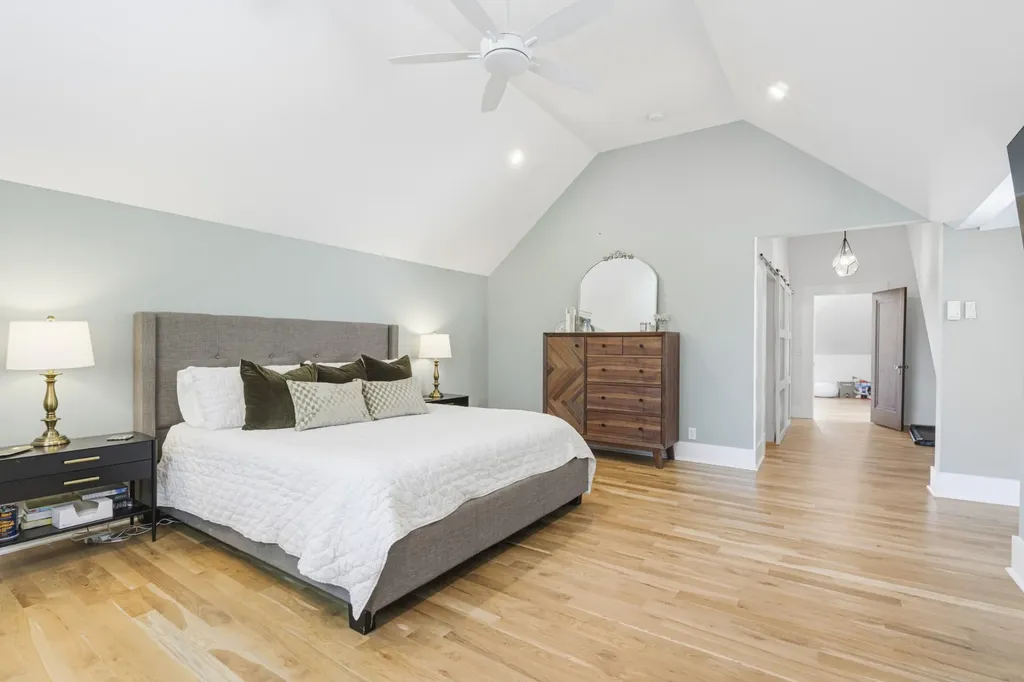 2016 Sweetbriar Avenue Nashville TN 37212