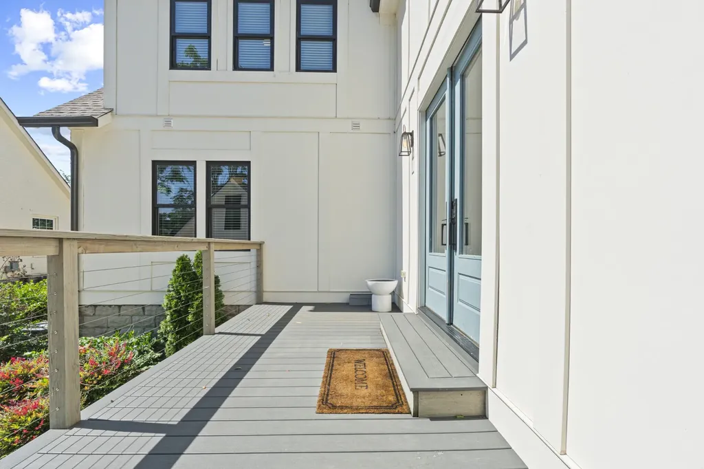 2016 Sweetbriar Avenue Nashville TN 37212