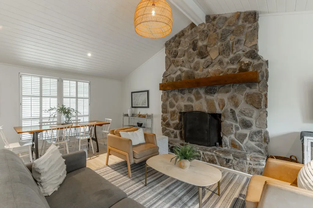 1043 Clift Cave Drive Soddy Daisy TN 37379