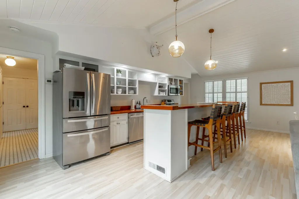 1043 Clift Cave Drive Soddy Daisy TN 37379