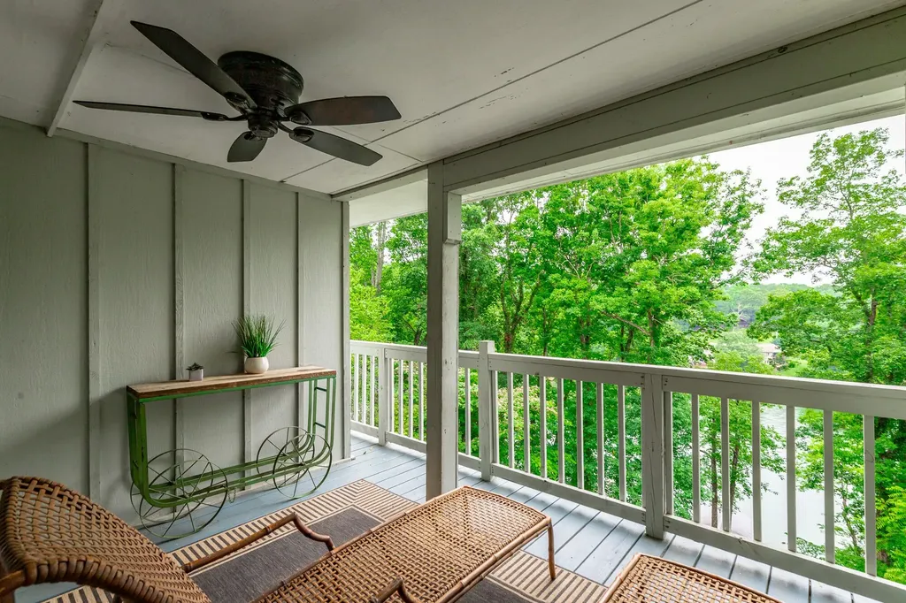 1043 Clift Cave Drive Soddy Daisy TN 37379