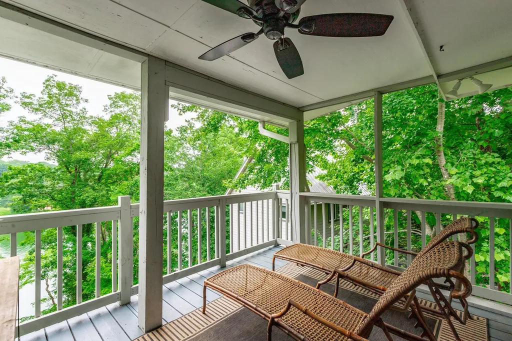 1043 Clift Cave Drive Soddy Daisy TN 37379