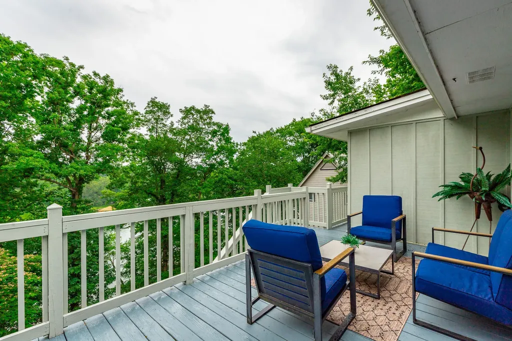 1043 Clift Cave Drive Soddy Daisy TN 37379