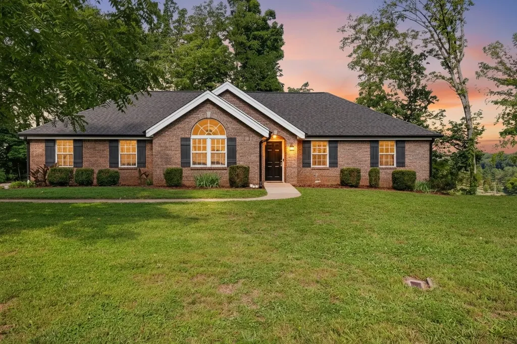 1804 Warfield Drive Clarksville TN 37043