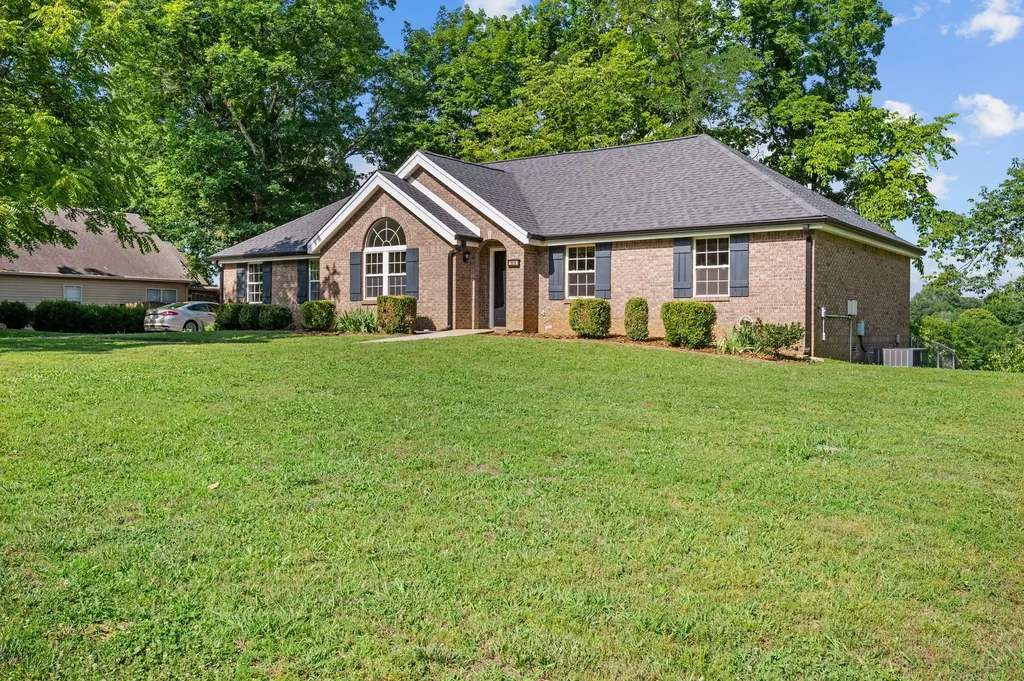 1804 Warfield Drive Clarksville TN 37043