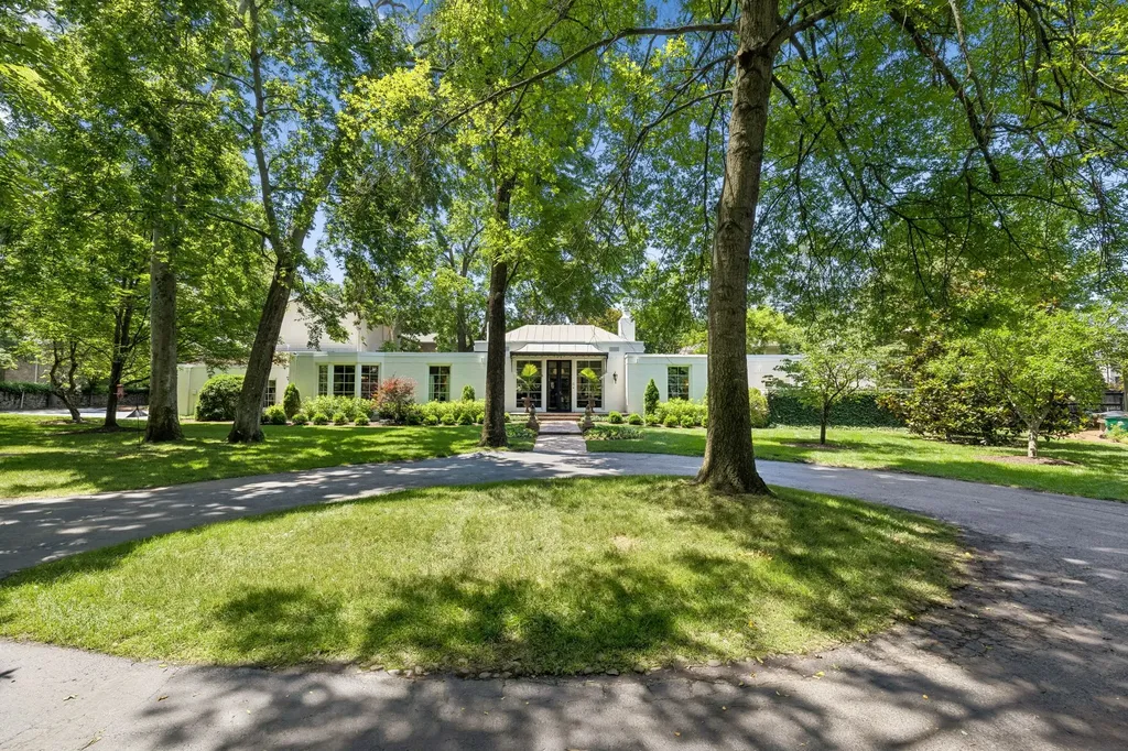 2200 Harding Place Nashville TN 37215