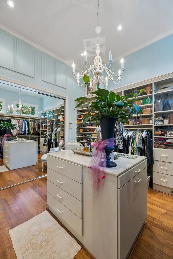 2200 Harding Place Nashville TN 37215