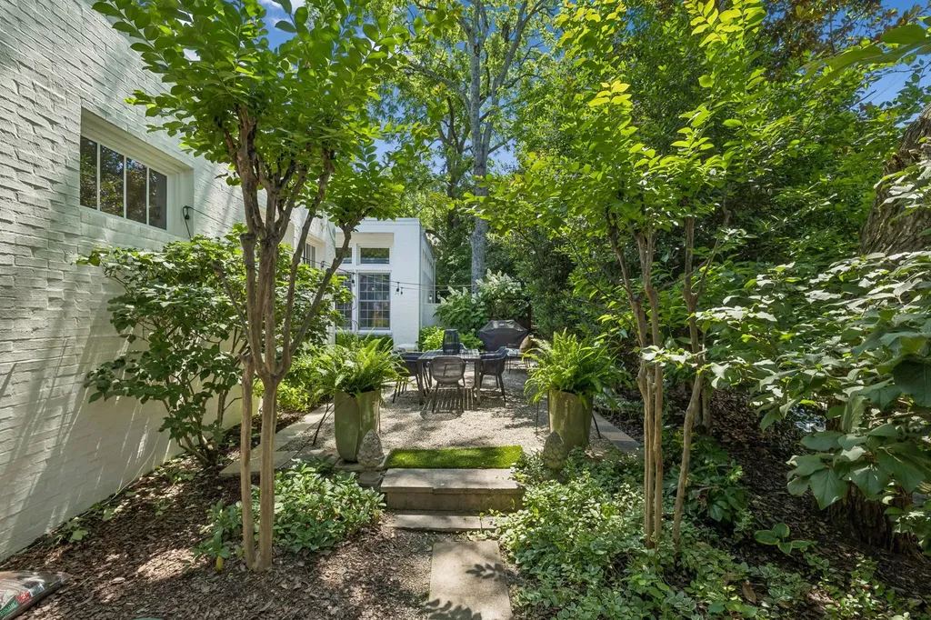 2200 Harding Place Nashville TN 37215
