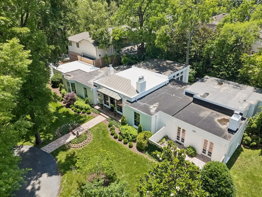 2200 Harding Place Nashville TN 37215