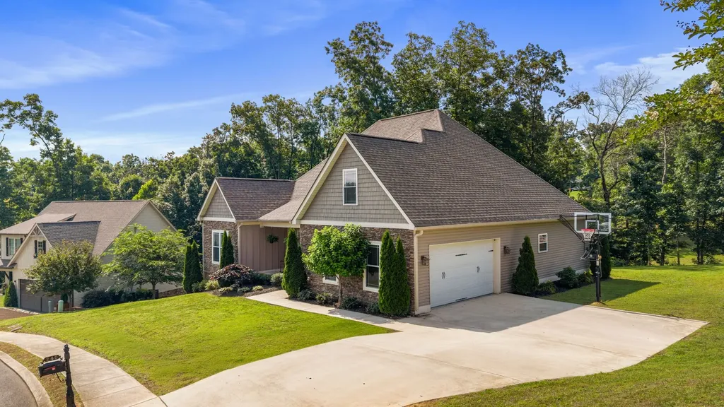 240 Lower Woods Trl, NE Cleveland TN 37323