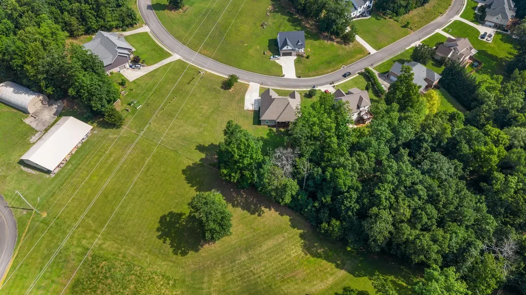 240 Lower Woods Trl, NE Cleveland TN 37323