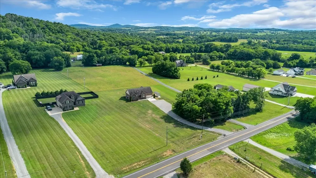 2467 Ben Green Road Lebanon TN 37090