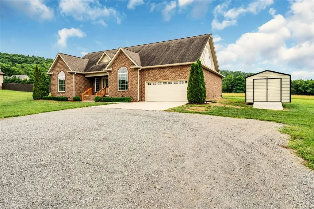 2467 Ben Green Road Lebanon TN 37090