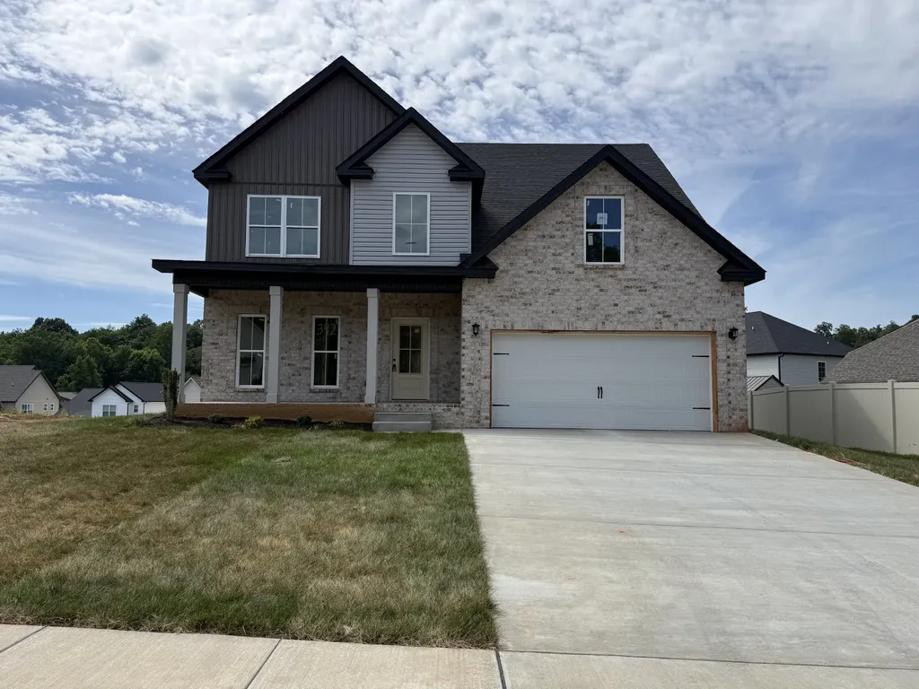 692 Eva Agnes Avenue Clarksville TN 37042