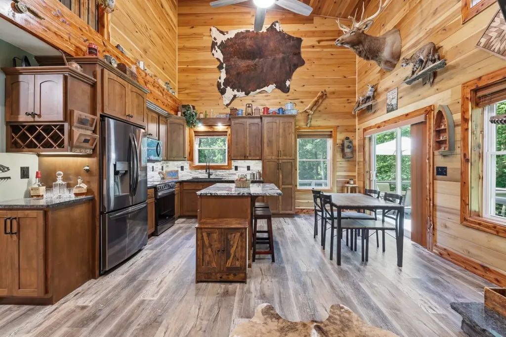 570 Bobcat Trail Dover TN 37058