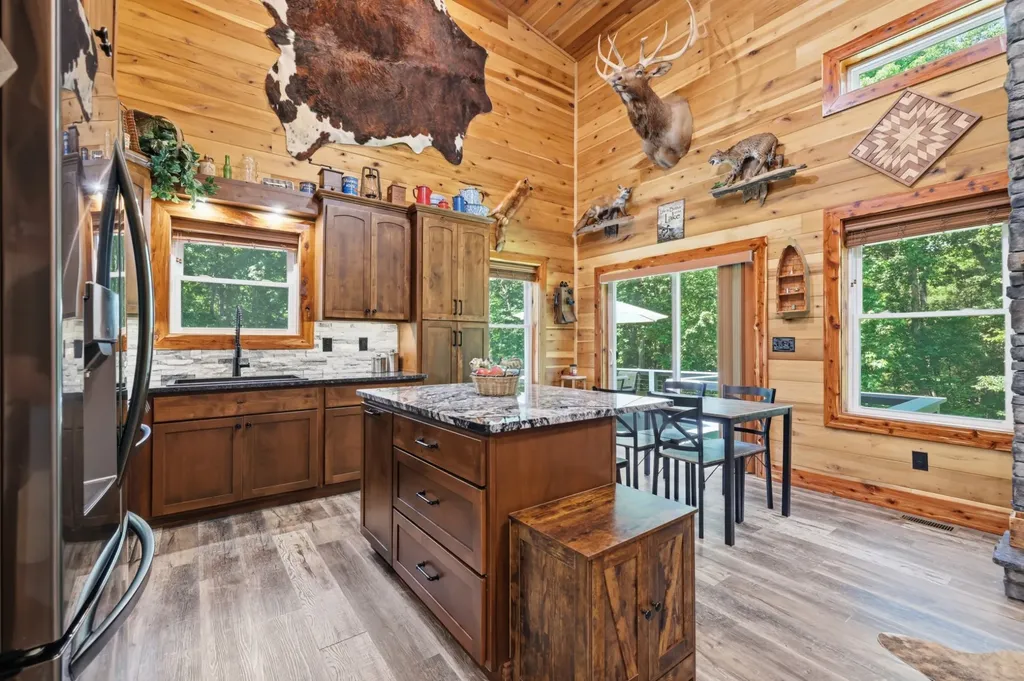570 Bobcat Trail Dover TN 37058